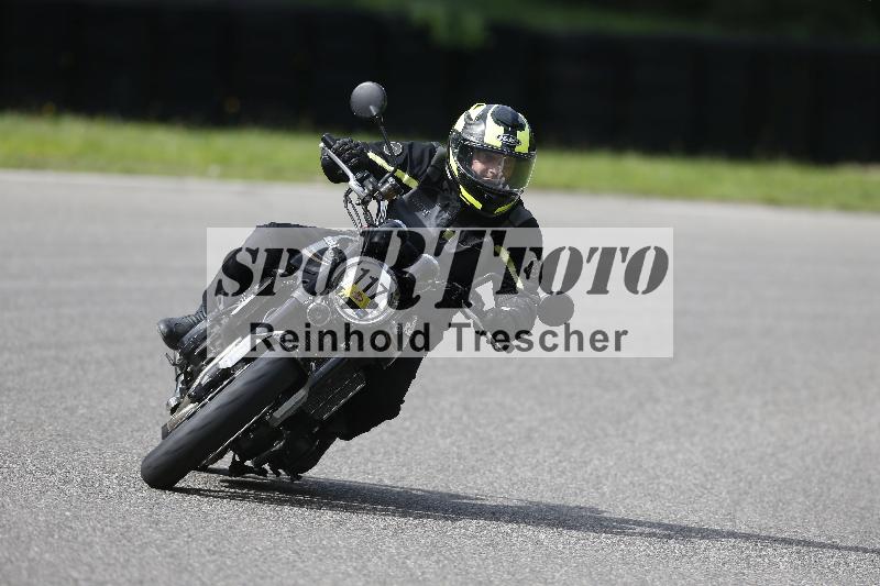 /53 16.09.2025 Track Day Domi Aegerter ADR/Gruppe gelb/117